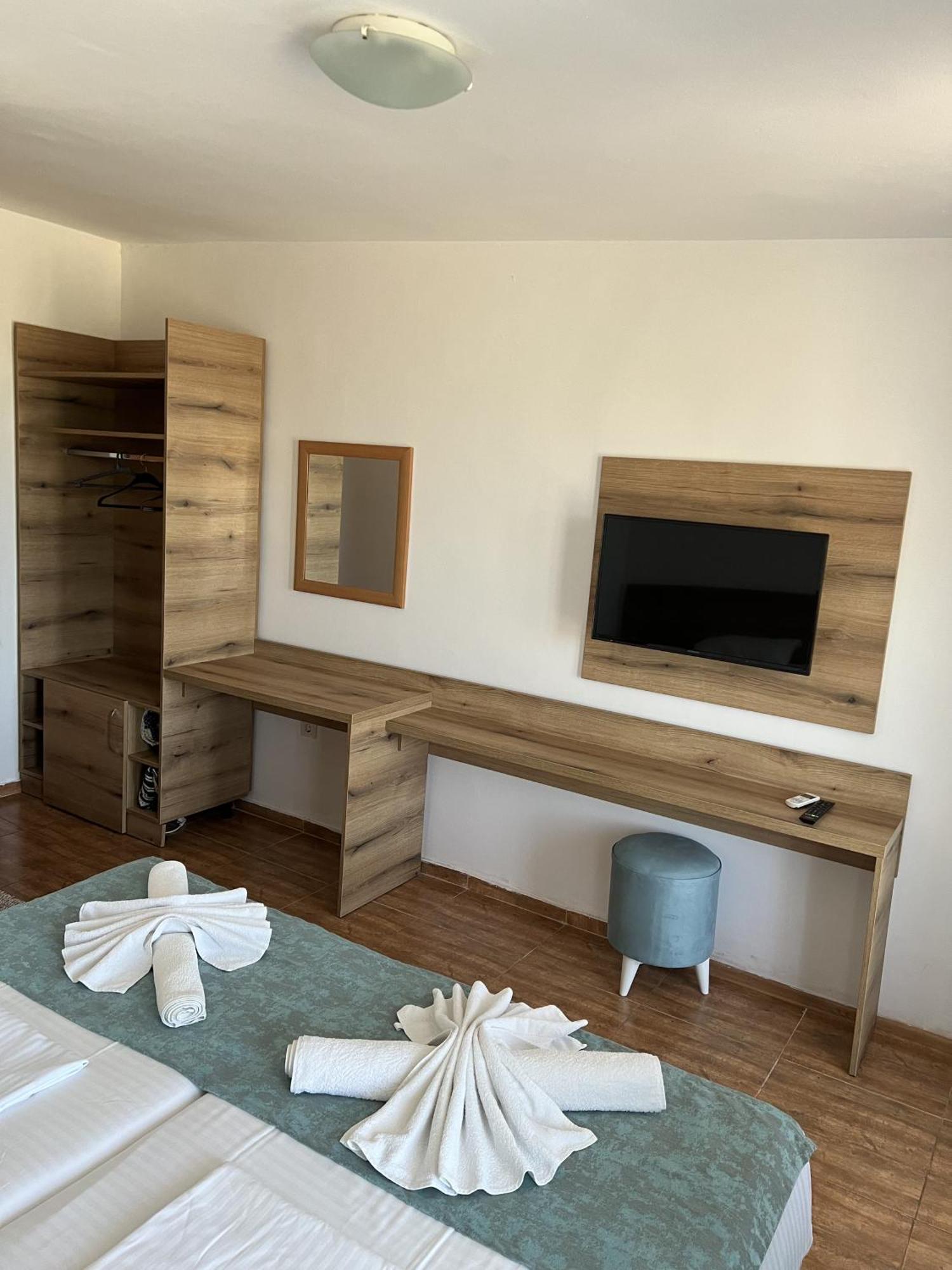 Hotel Surf Приморсько Екстер'єр фото